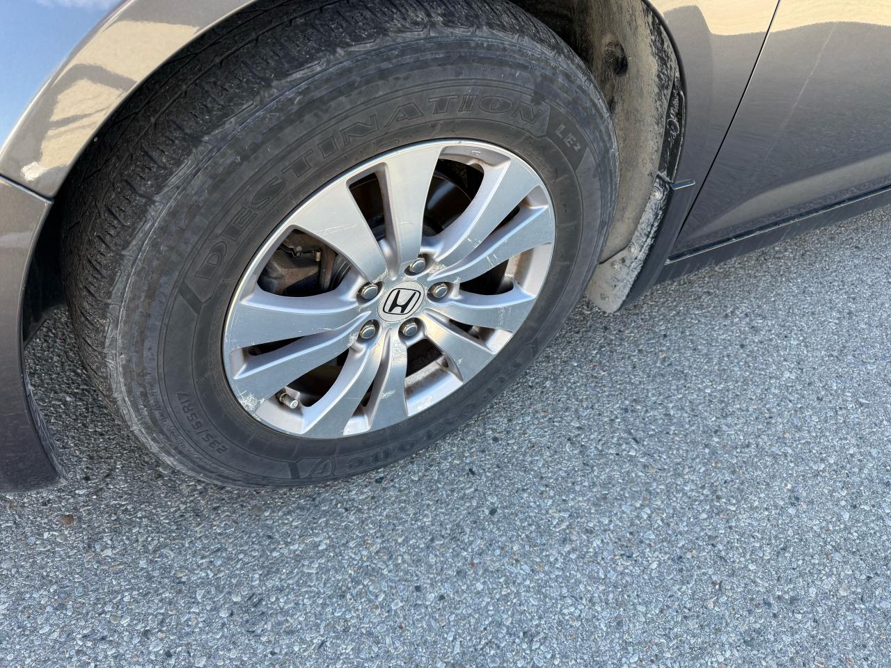 2016 Honda Odyssey EX power sliding doors backup camera winter tires with rims - Photo #18