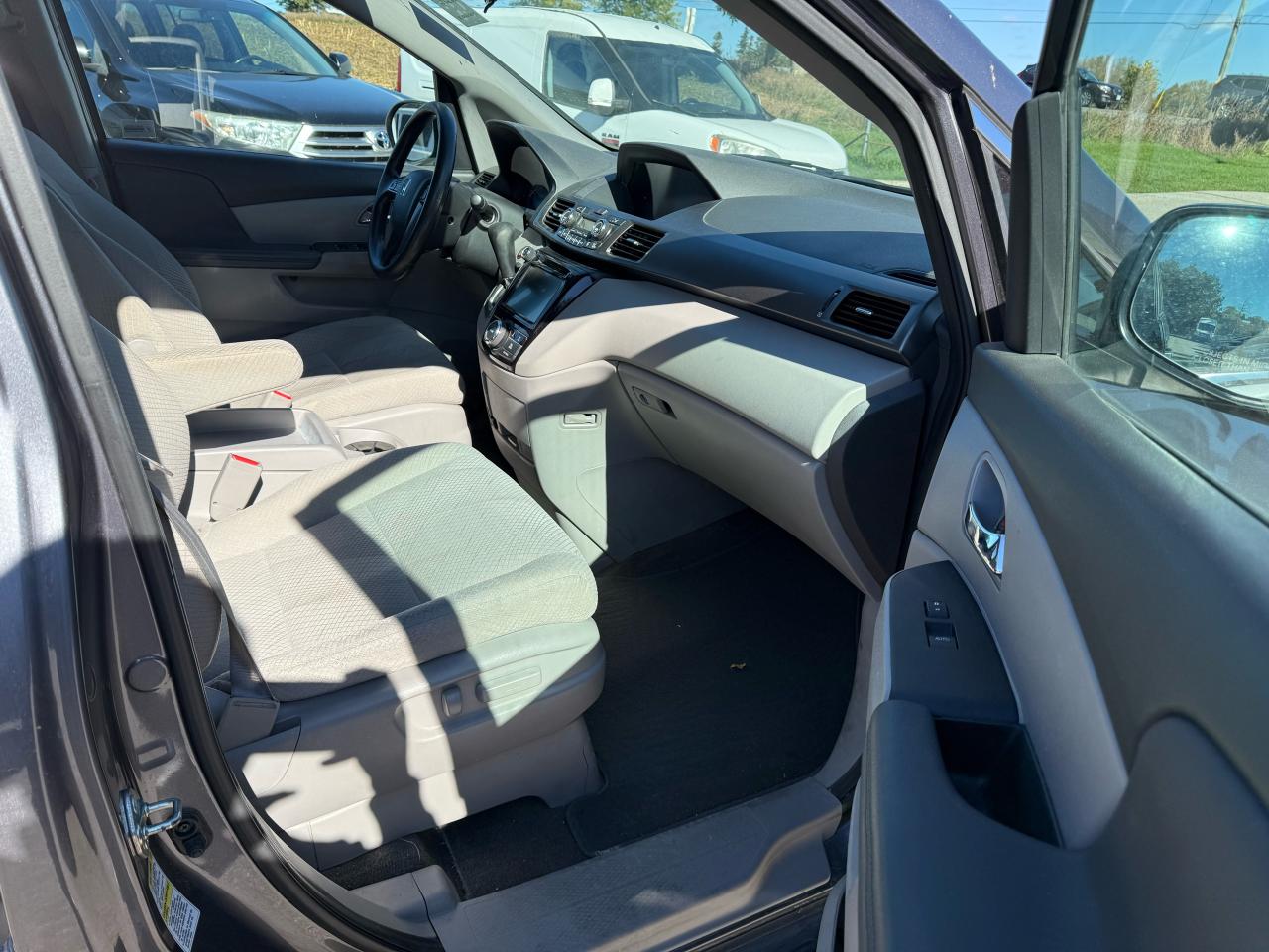 2016 Honda Odyssey EX power sliding doors backup camera winter tires with rims - Photo #17