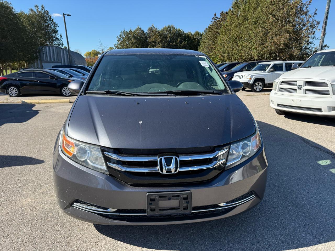 2016 Honda Odyssey EX power sliding doors backup camera winter tires with rims Photo2