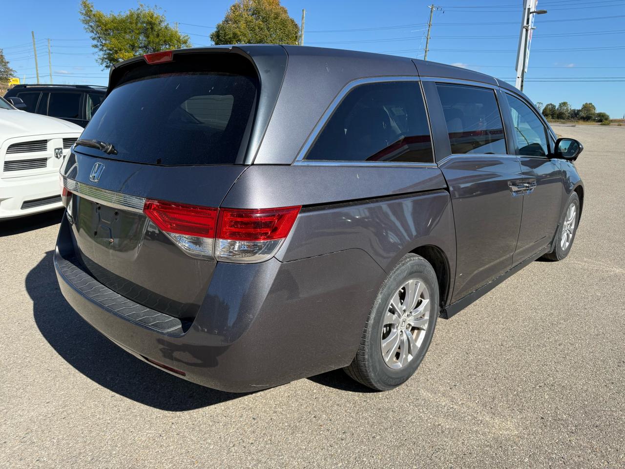 2016 Honda Odyssey EX power sliding doors backup camera winter tires with rims - Photo #15