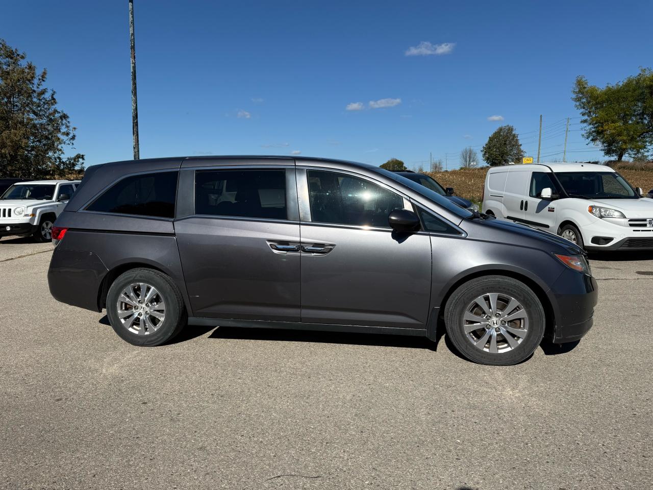 2016 Honda Odyssey EX power sliding doors backup camera winter tires with rims - Photo #19