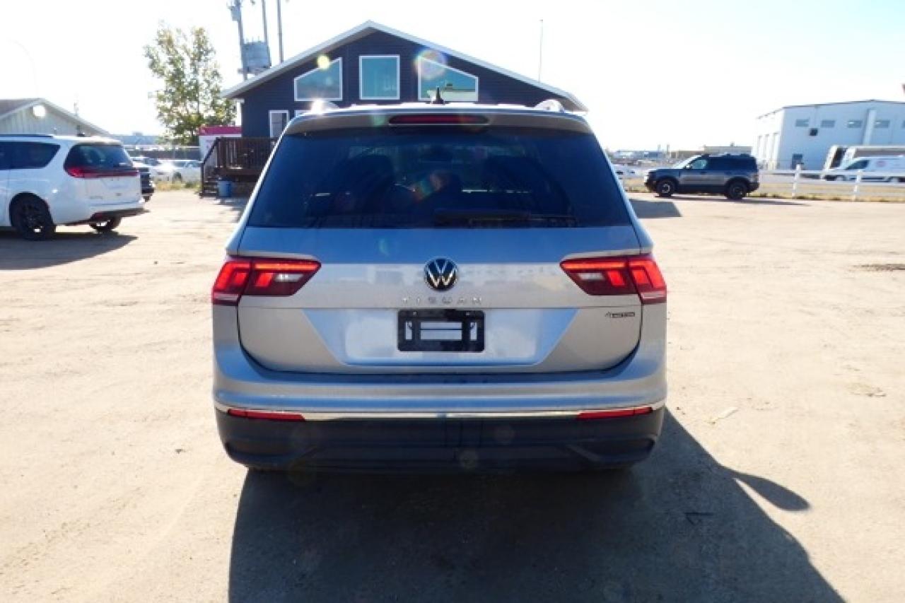 2024 Volkswagen Tiguan Comfortline 4MOTION w/Htd Leather, pano S/R, BUC - Photo #7