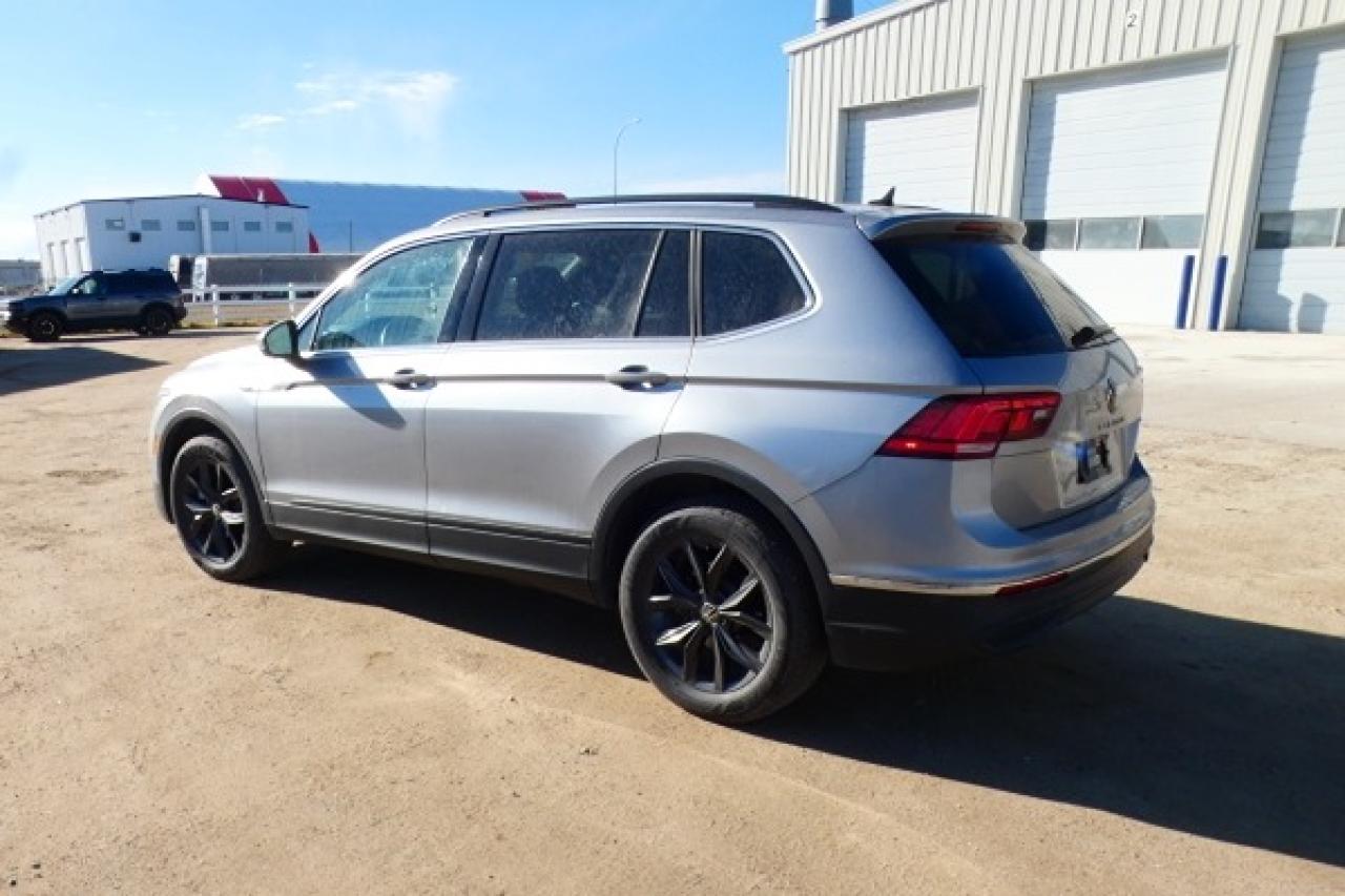 2024 Volkswagen Tiguan Comfortline 4MOTION w/Htd Leather, pano S/R, BUC - Photo #8