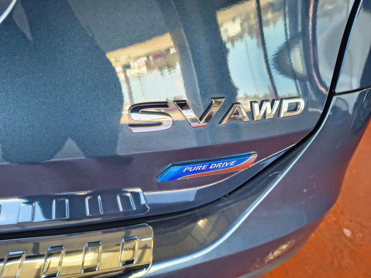 2015 Nissan Rogue SV AWD Photo0