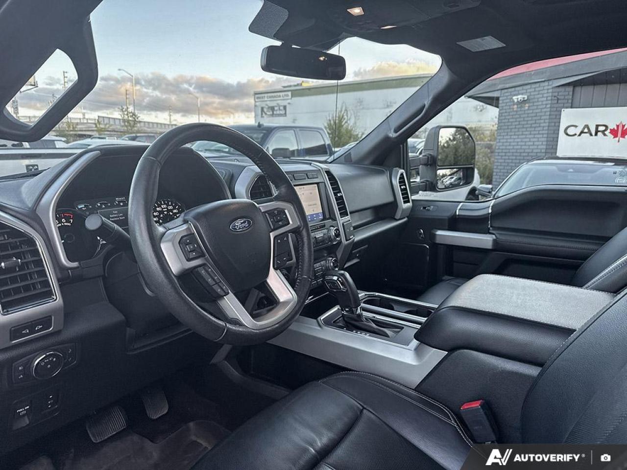2020 Ford F-150 LARIAT / NO ACCIDENTS / LEATHER / NAV / PANO ROOF - Photo #9