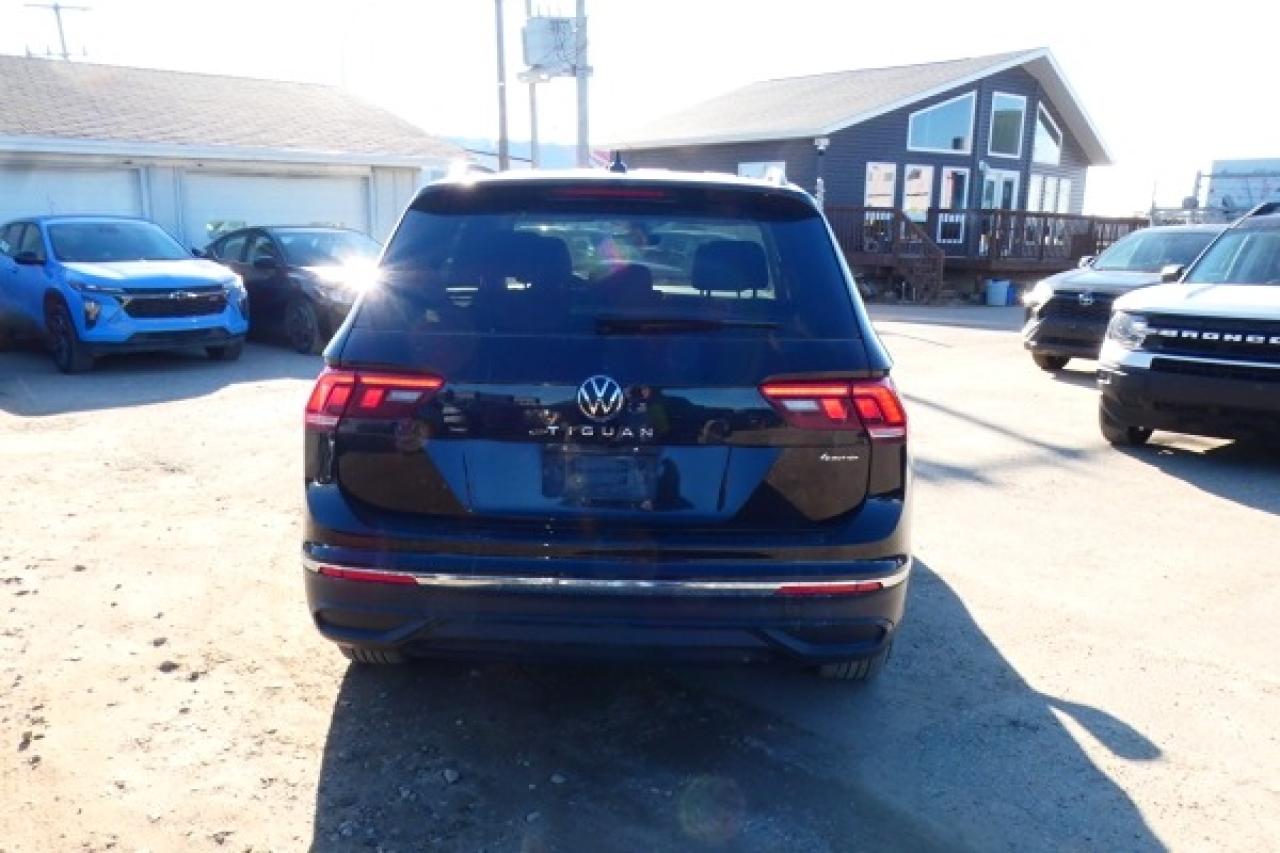 2024 Volkswagen Tiguan Comfortline 4MOTION w/Htd Leather, pano S/R, BUC - Photo #7