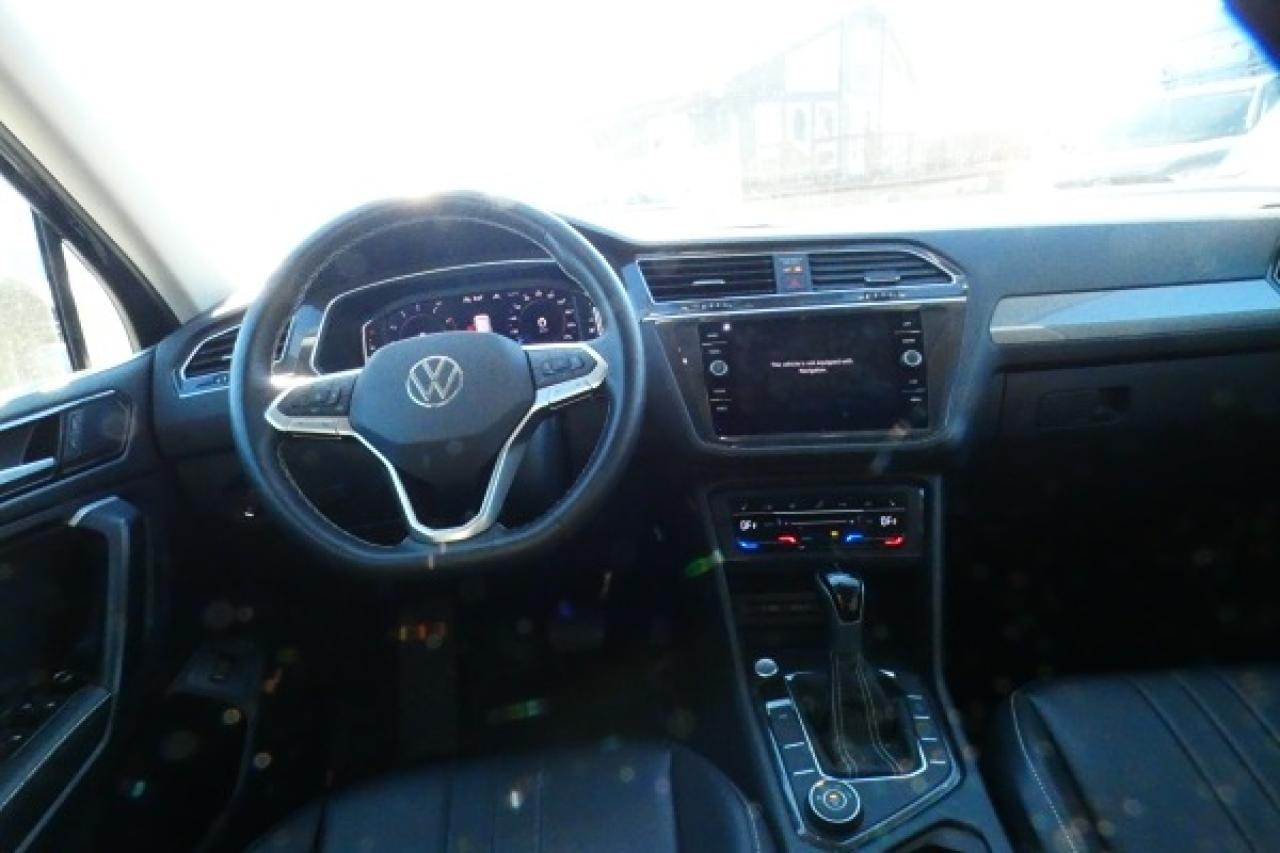 2024 Volkswagen Tiguan Comfortline 4MOTION w/Htd Leather, pano S/R, BUC - Photo #12
