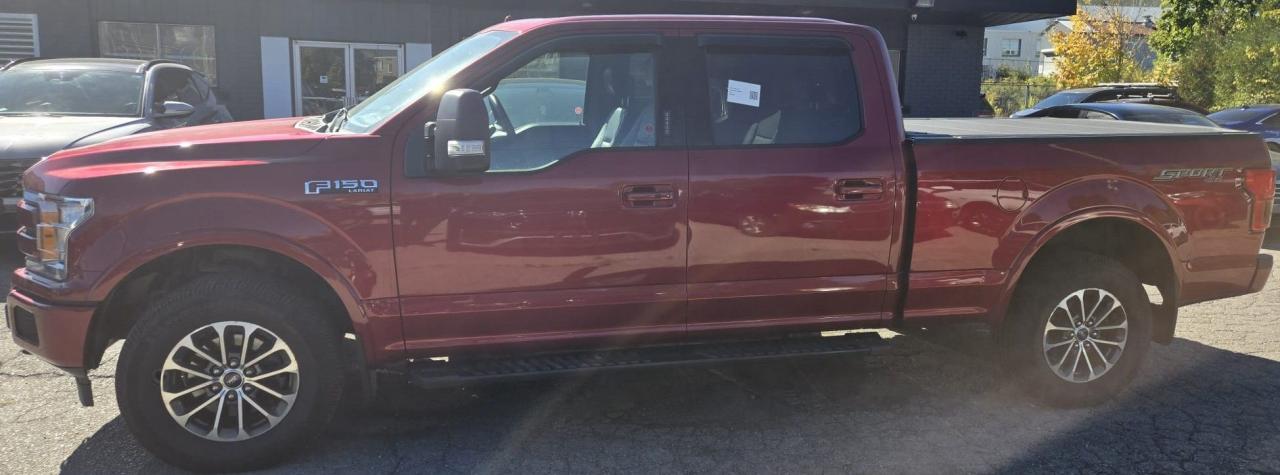 2018 Ford F-150 LARIAT / PANO ROOF / LEATHER / NAV / 5.0L / 4X4 - Photo #2