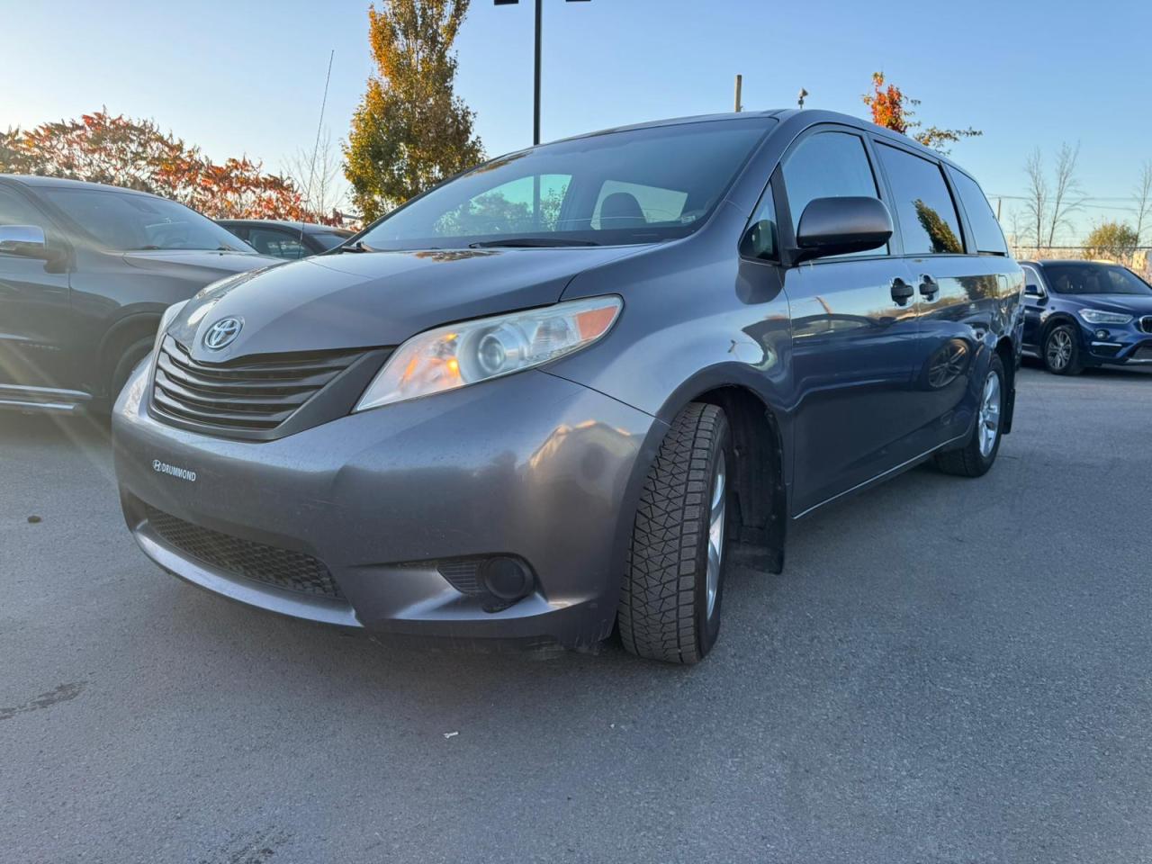 2011 Toyota Sienna  - Photo #8