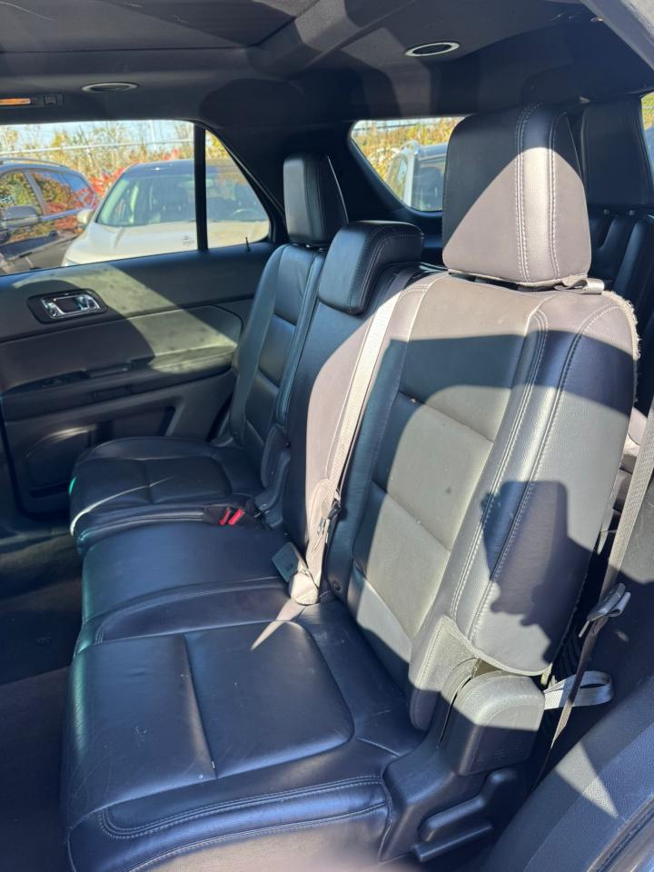 2012 Ford Explorer XLT - Photo #15