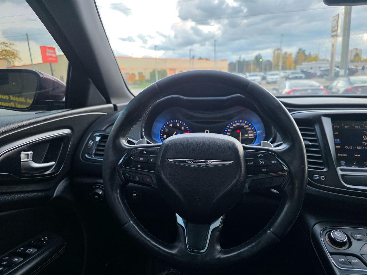 2015 Chrysler 200 V6 AWD | Sunroof | Alpine Sound | Heated Seats | Backup Camera Photo