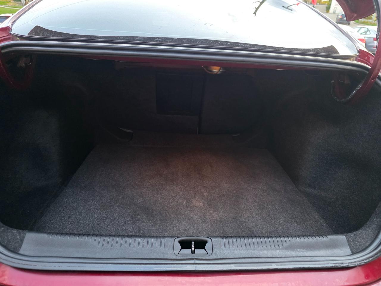 2015 Chrysler 200 V6 AWD | Sunroof | Alpine Sound | Heated Seats | Backup Camera Photo