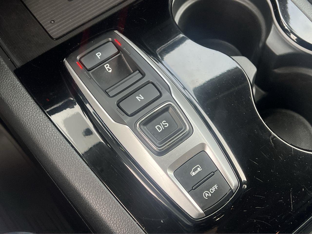 2021 Honda Pilot Touring 7P AWD, DVD PLAYER, 6 PASSENGER, MOONROOF, HEATED LEATHER SEATS, NAV, BACK UP CAM!! Photo