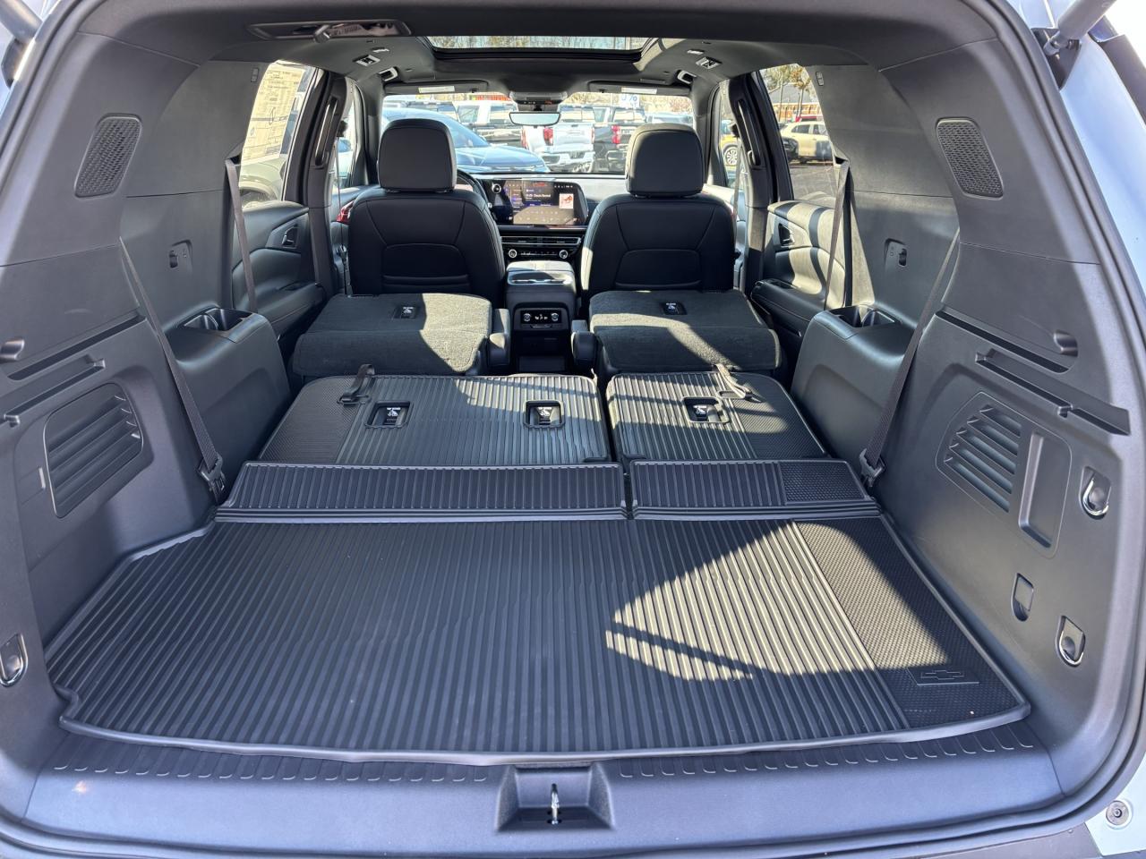 2026 Chevrolet Traverse 2026 Chevrolet Traverse Z71 AWD Photo