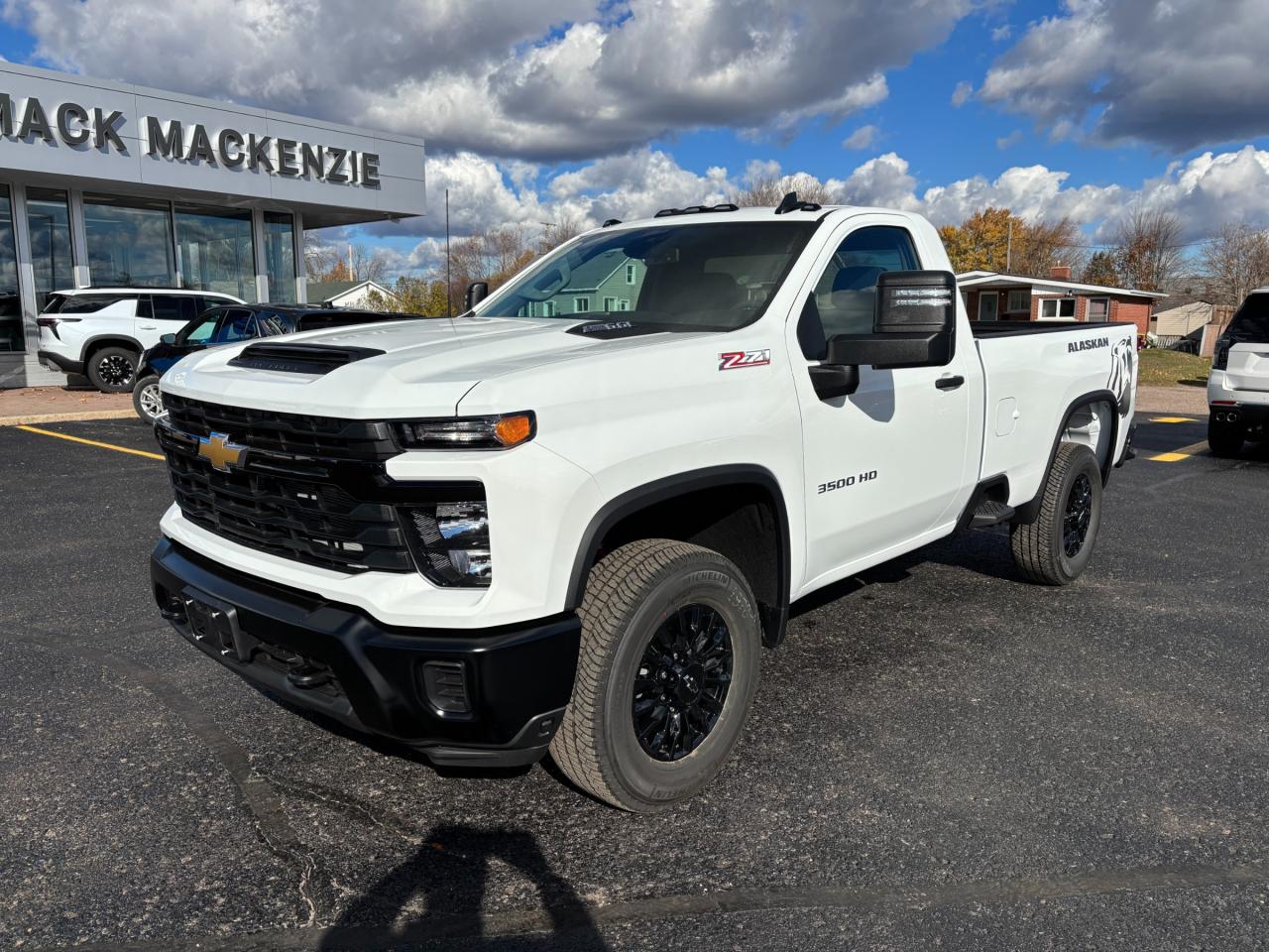 2026 Chevrolet Silverado 3500HD Work Truck 2026 Chevrolet Silverado 3500 WT 4WD Photo4