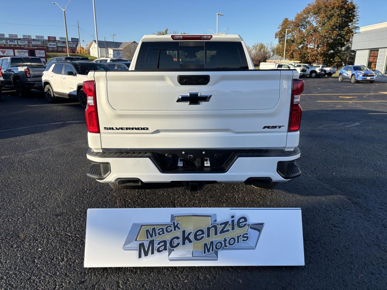 2026 Chevrolet Silverado 1500 2026 Chevrolet Silverado RST Crew Cab 4WD Photo2