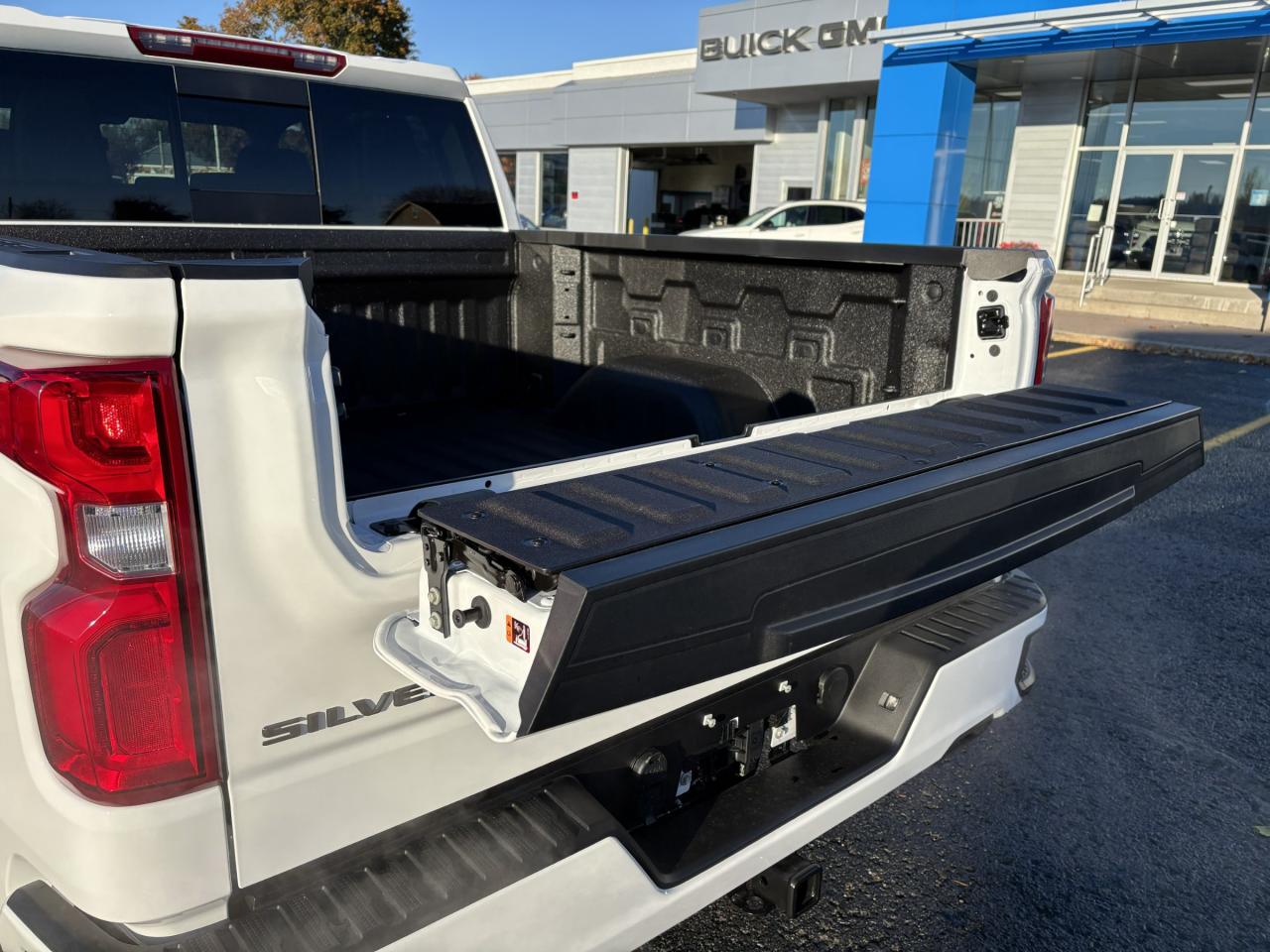 2026 Chevrolet Silverado 1500 2026 Chevrolet Silverado RST Crew Cab 4WD Photo