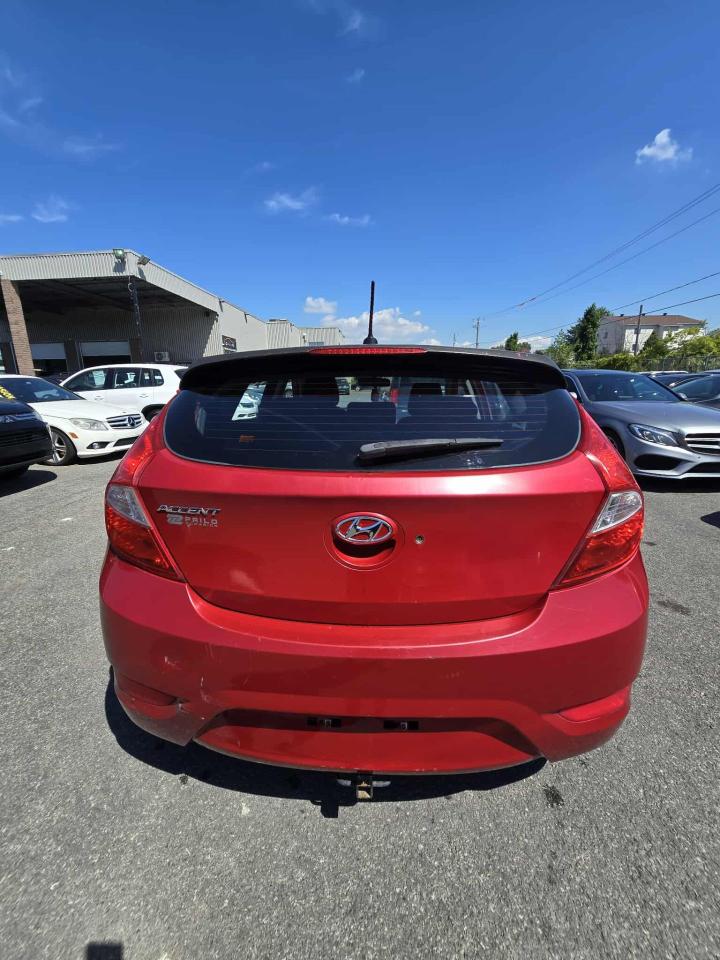 2013 Hyundai Accent L - Photo #5