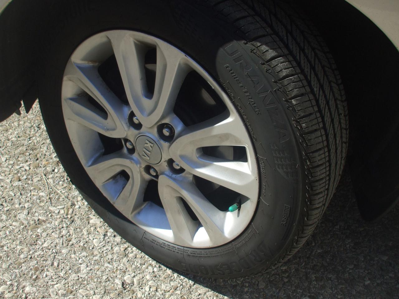 2013 Kia Soul 2u,One Owner,Auto, A/C,Certified,Bluetooth,2 Key's - Photo #24