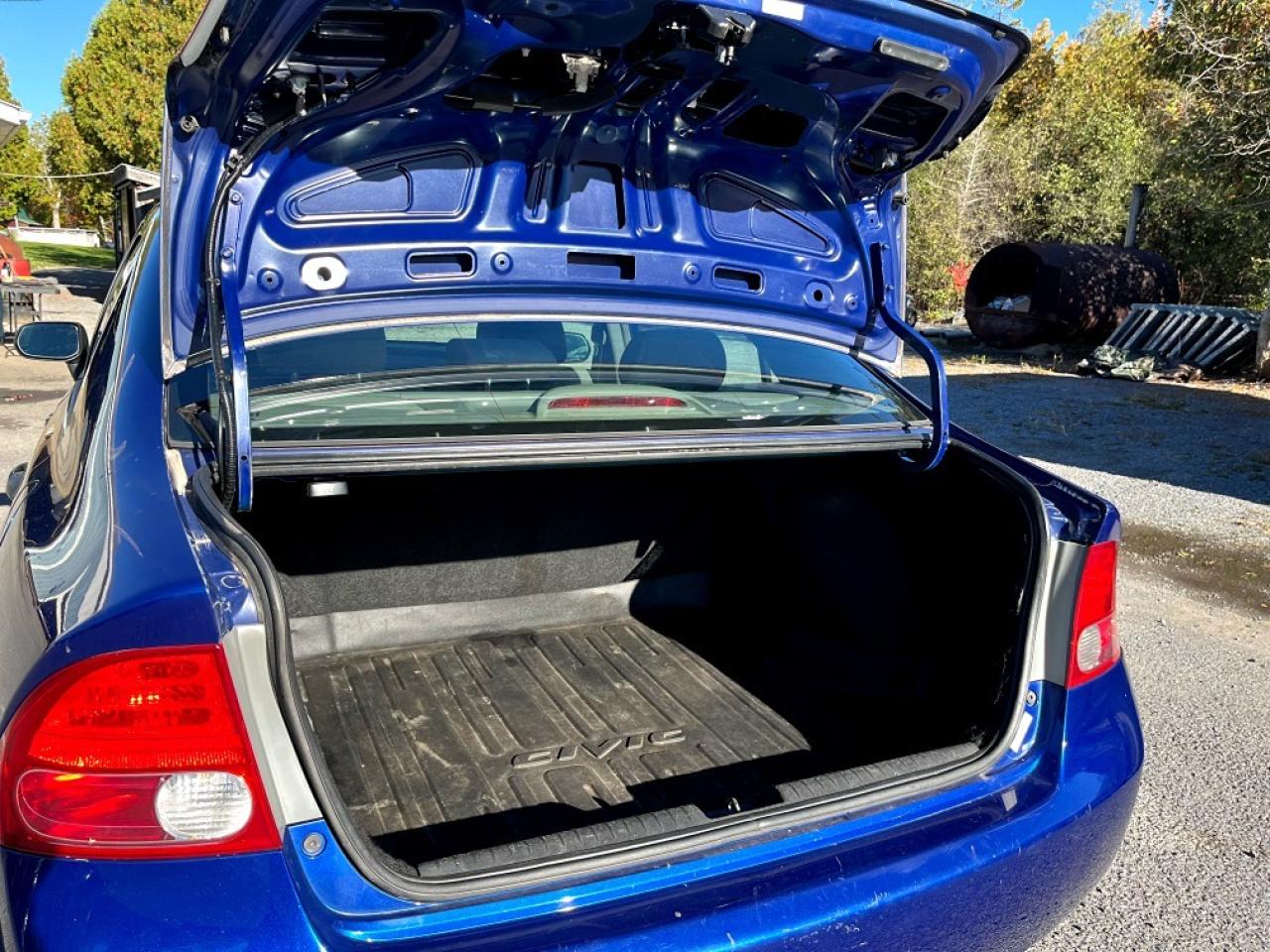 2006 Honda Civic DX-G - Photo #8