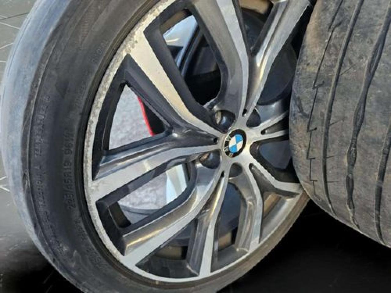 2016 BMW X1 xDrive28i Photo2