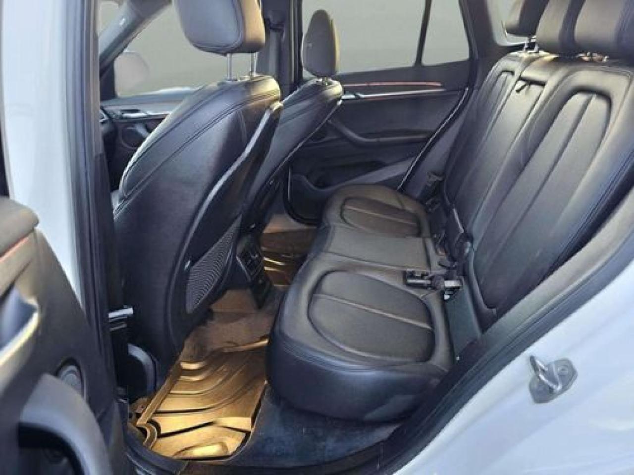 2016 BMW X1 xDrive28i - Photo #17