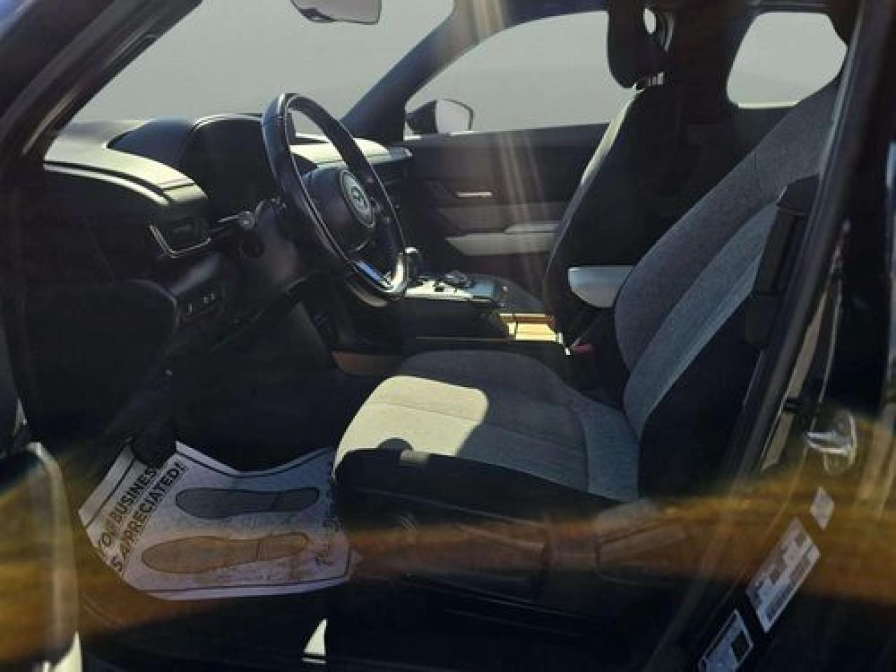2022 Mazda MX-3 0 Premium - Photo #11