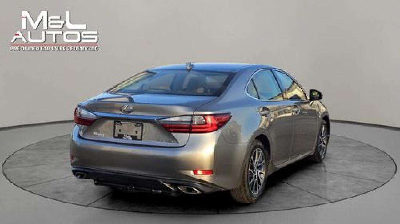 2017 Lexus ES 350 - Photo #7