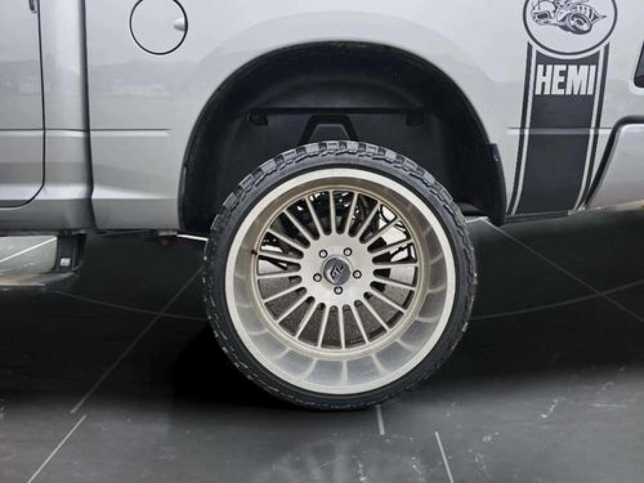 2020 RAM 1500 Classic TRADESMAN - Photo #18