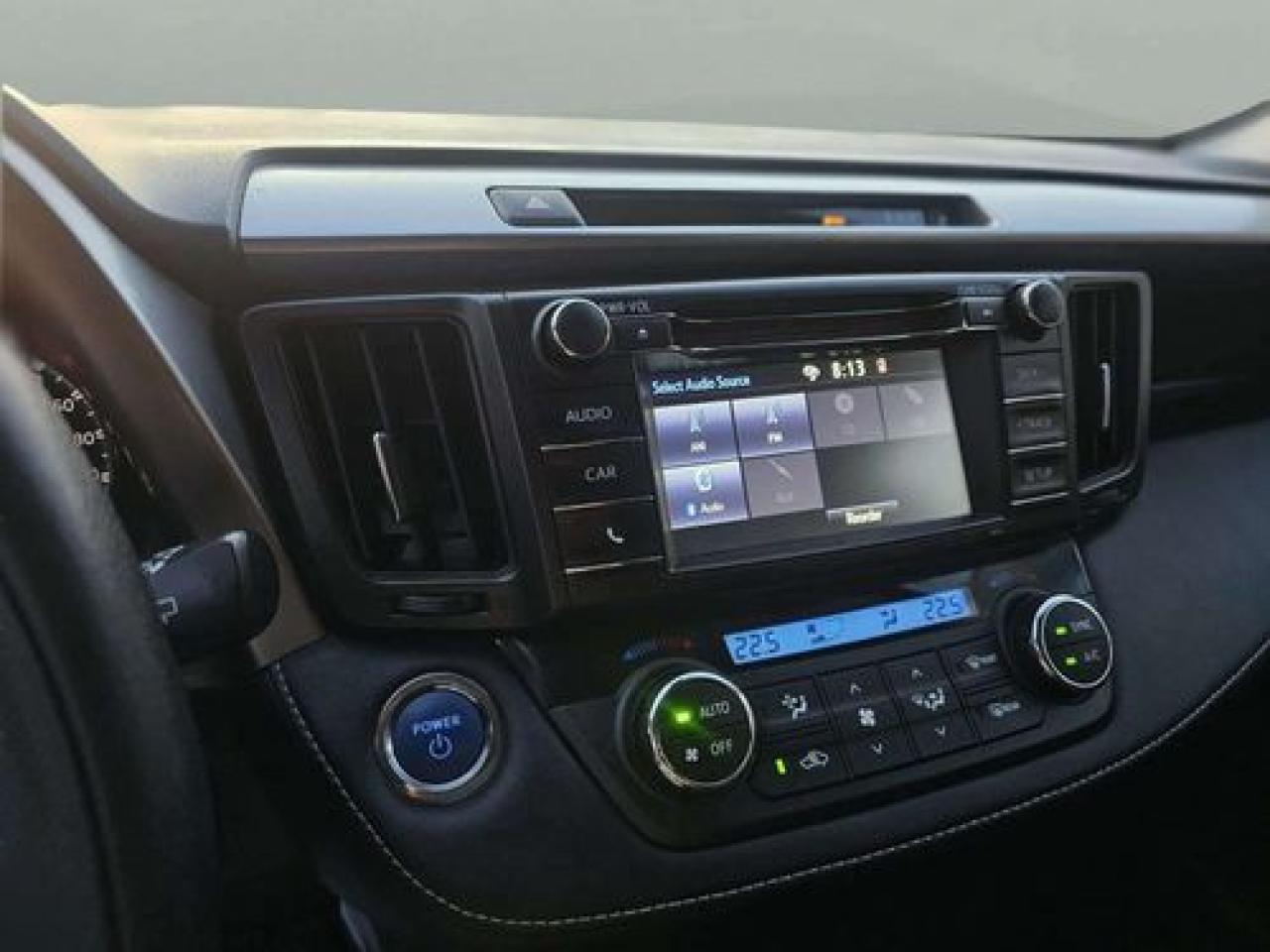 2017 Toyota RAV4 XLE - Photo #15