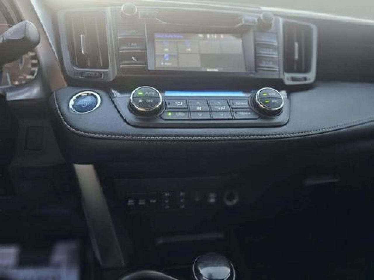 2017 Toyota RAV4 XLE - Photo #16
