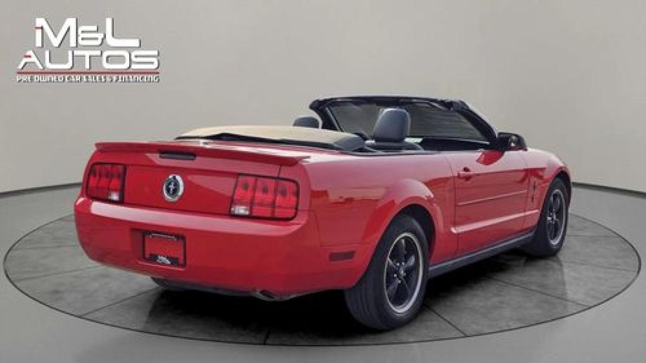 2007 Ford Mustang Deluxe - Photo #7