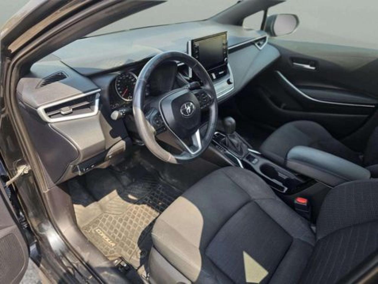 2020 Toyota Corolla SE - Photo #12