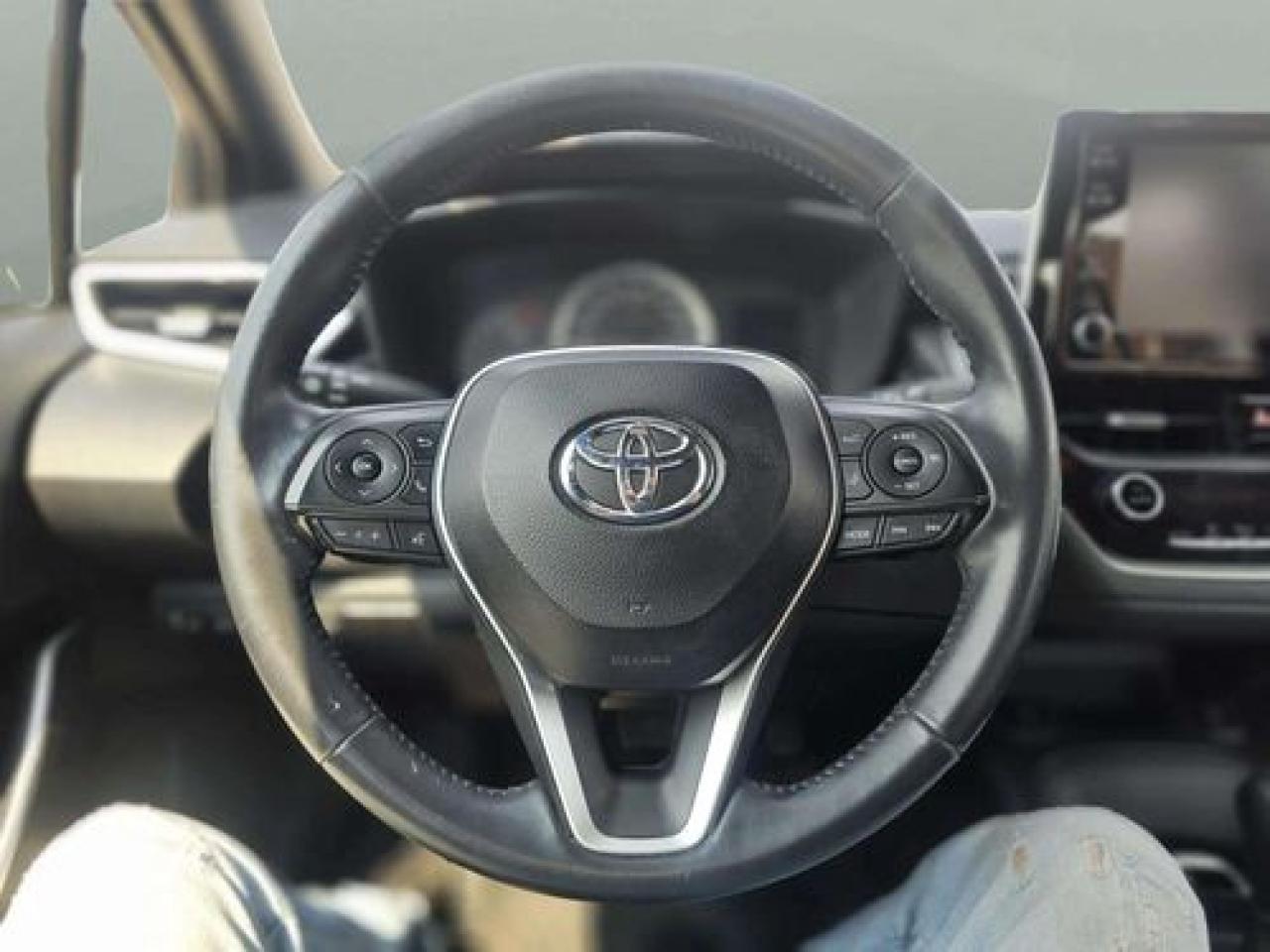 2020 Toyota Corolla SE - Photo #13