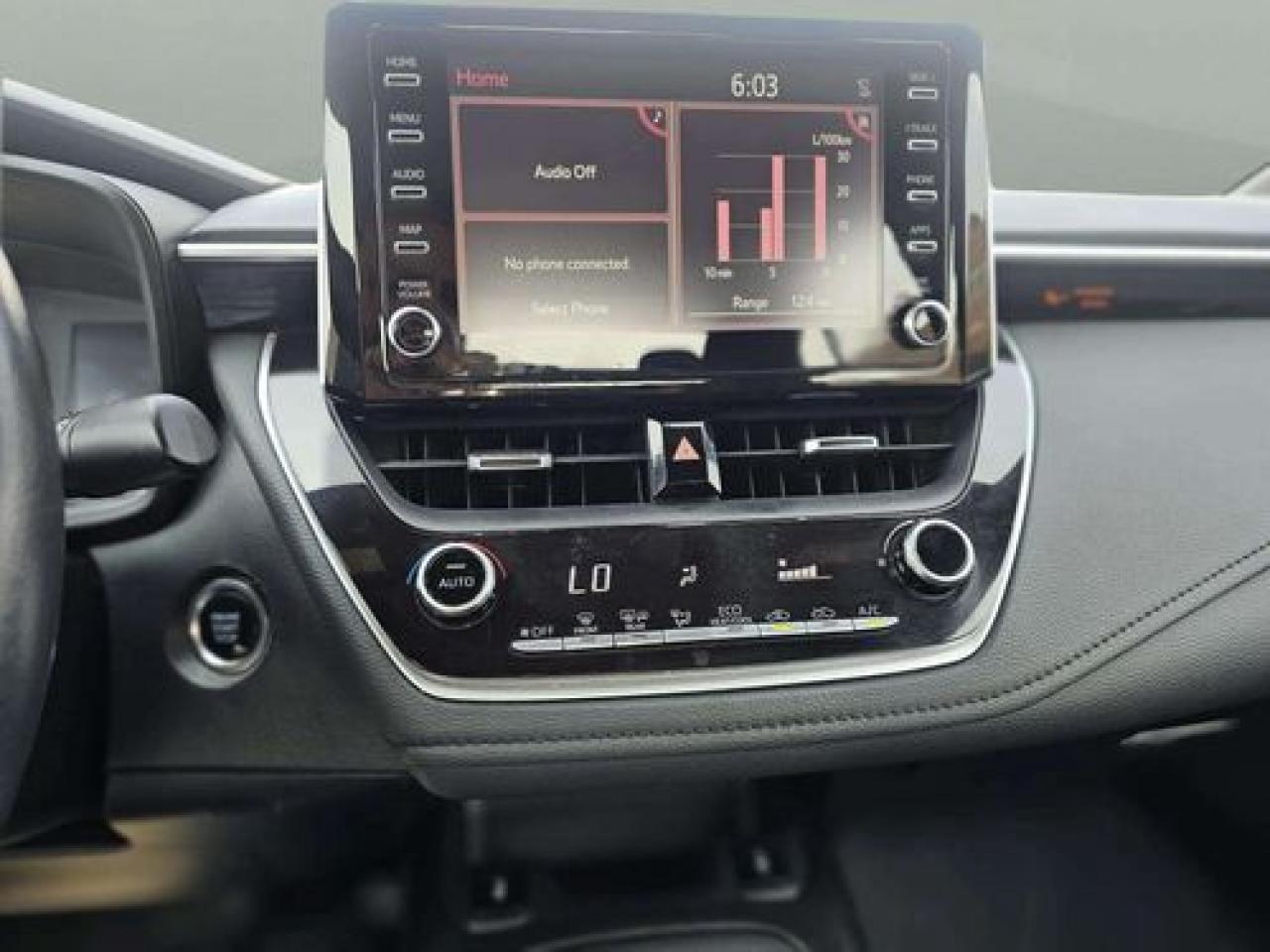 2020 Toyota Corolla SE - Photo #15