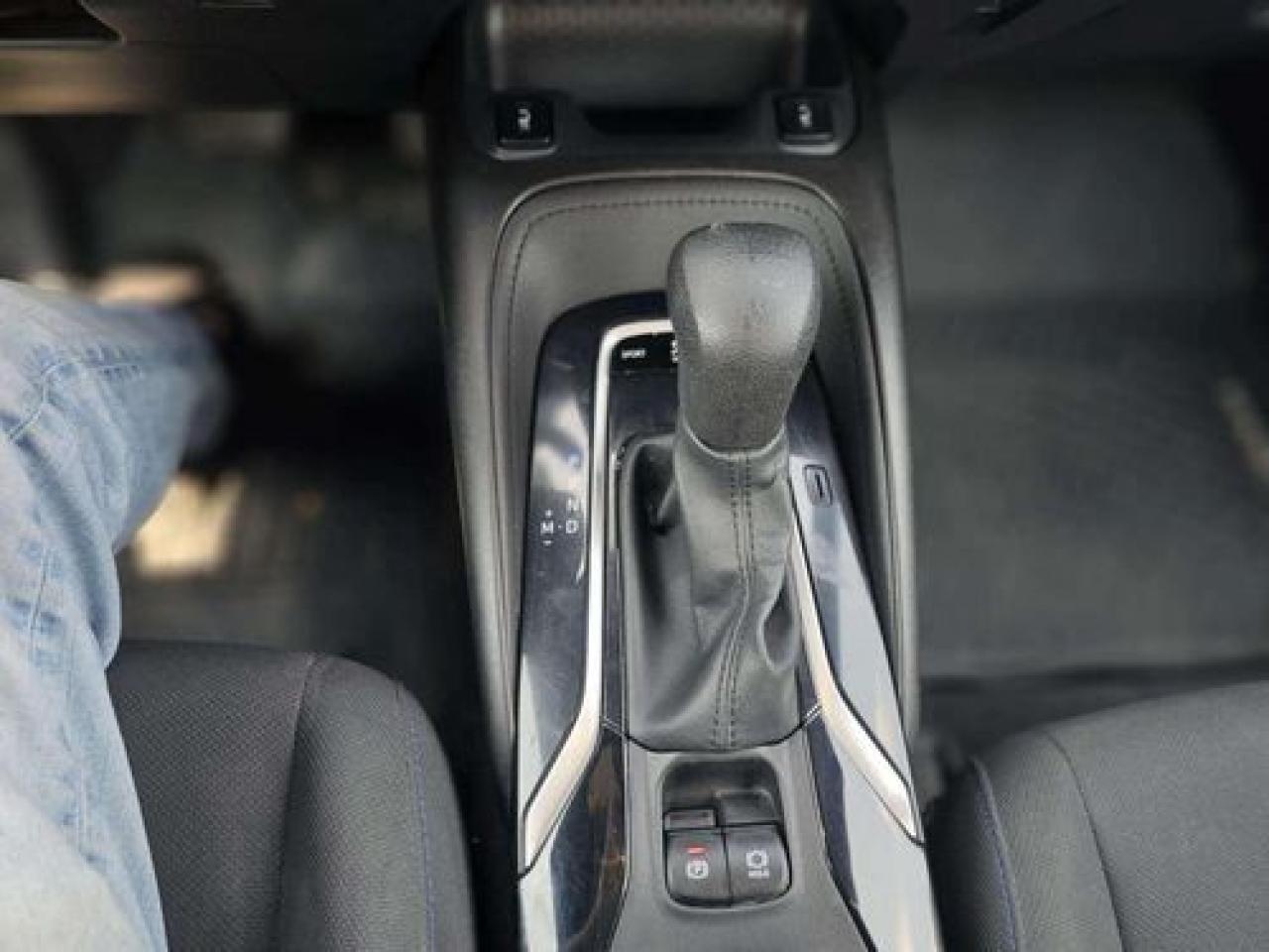2020 Toyota Corolla SE - Photo #17