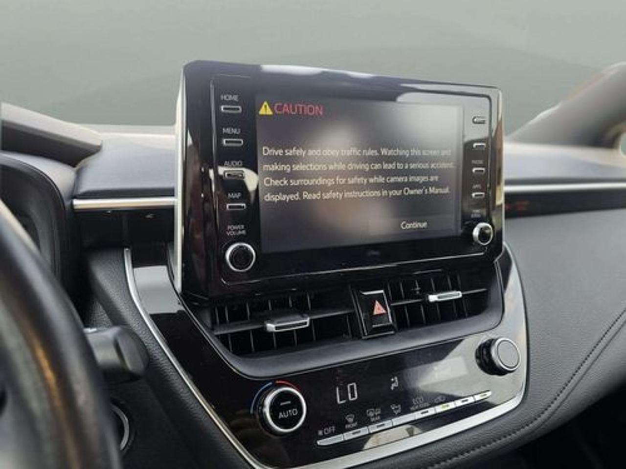 2020 Toyota Corolla SE - Photo #16