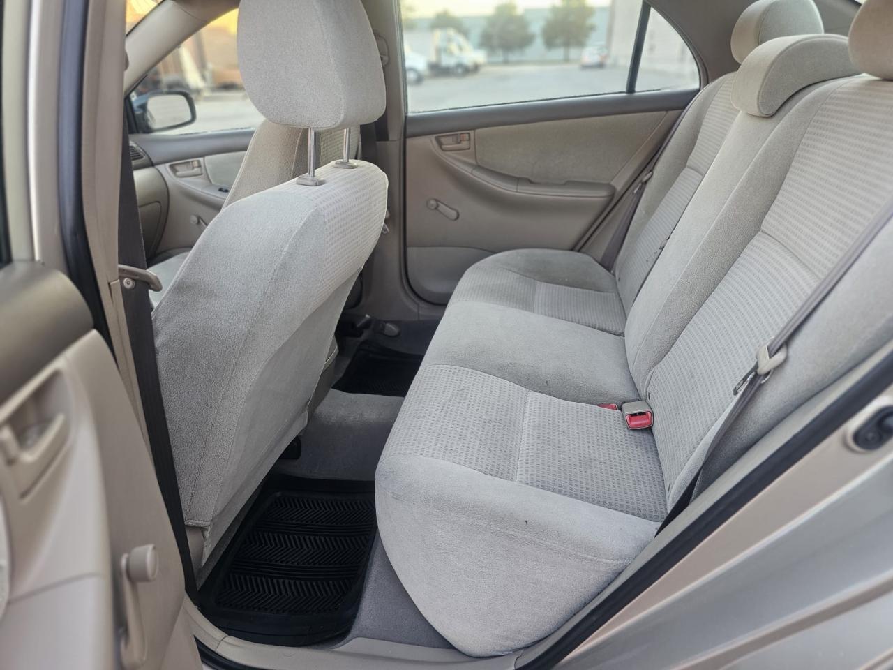 2005 Toyota Corolla CE - Photo #17