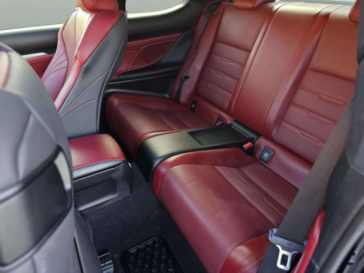 2015 Lexus RC Base - Photo #18