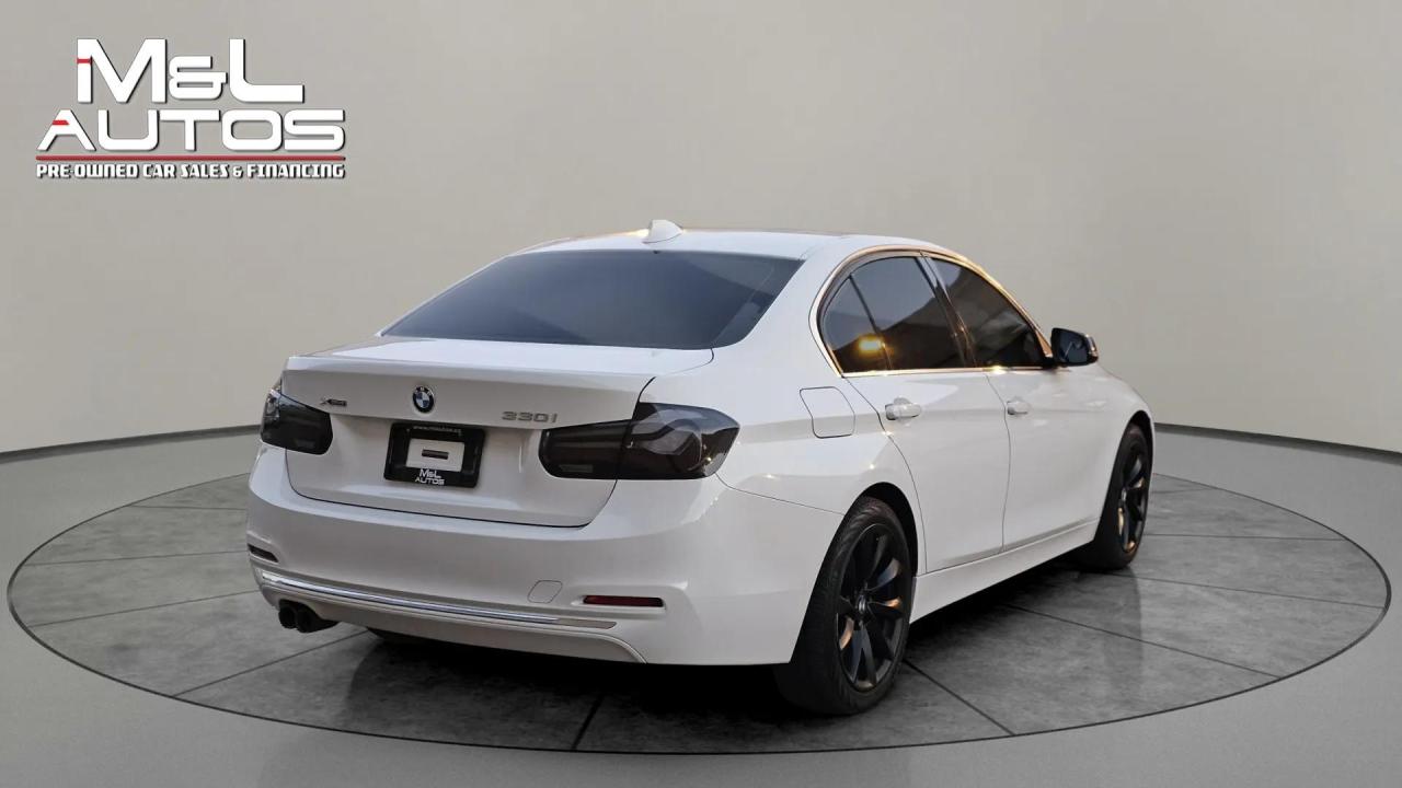 2017 BMW 3 Series 330i xDrive - Photo #5
