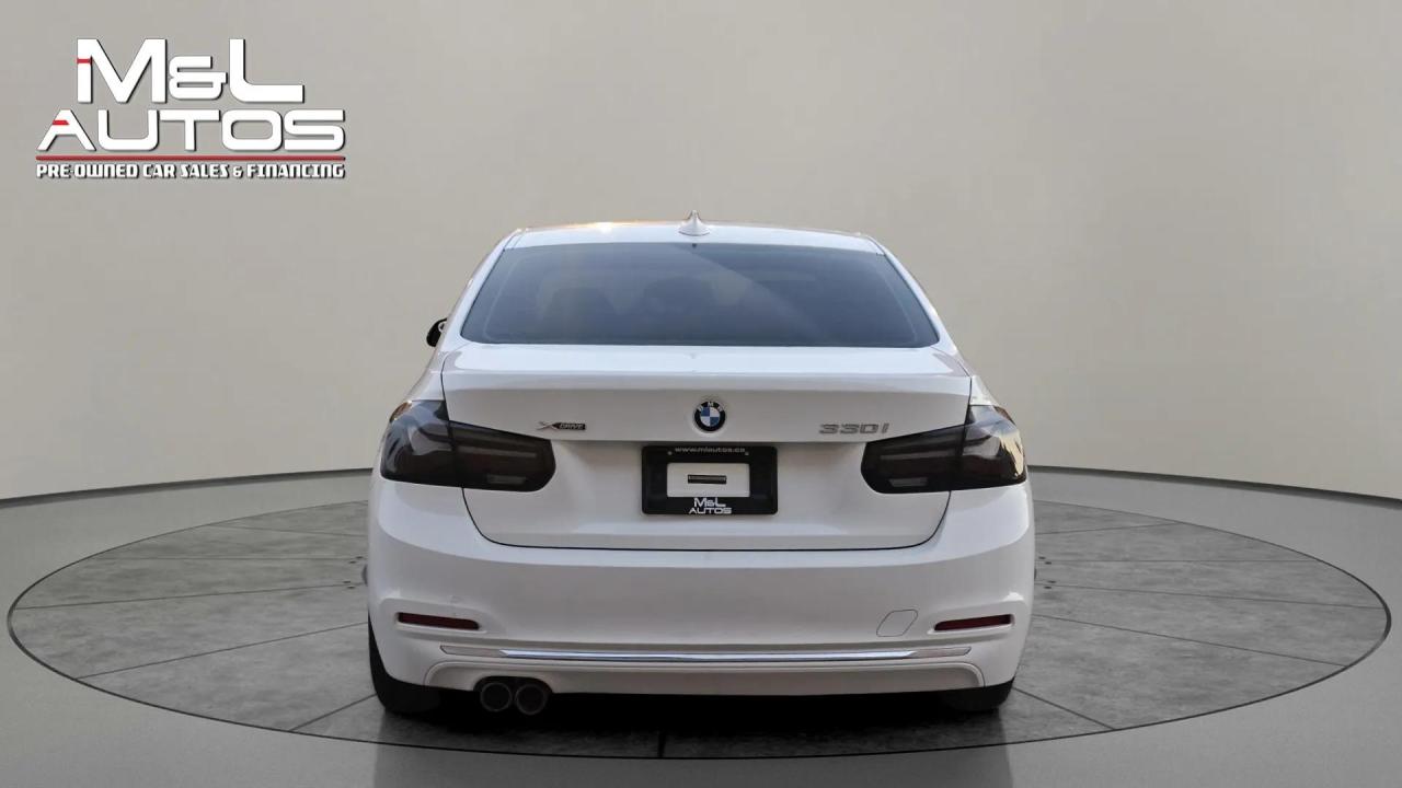 2017 BMW 3 Series 330i xDrive - Photo #6