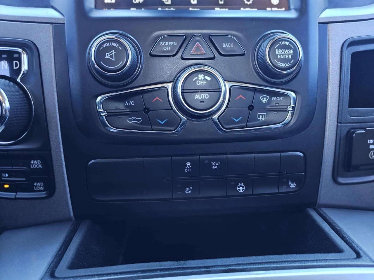 2021 RAM 1500 Crew Cab Express - Photo #16