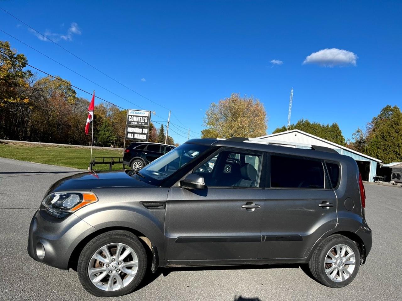 2013 Kia Soul 2U - Photo #2
