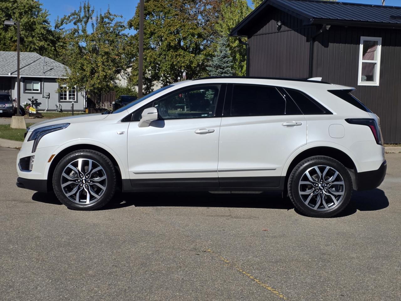 2021 Cadillac XT5 Sport AWD - Photo #8