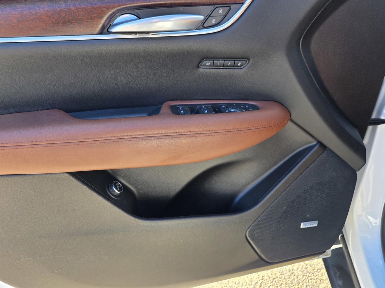 2021 Cadillac XT5 Sport AWD , Remote Start, Leather, Heated/Power Front Seats Photo