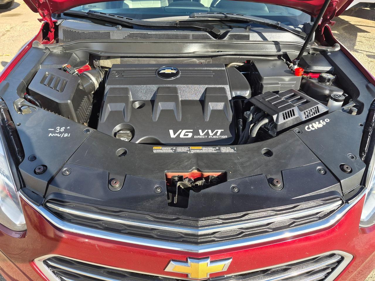 2016 Chevrolet Equinox LTZ AWD, Leather, Nav, Sunroof, Remote, BU Cam - Photo #9