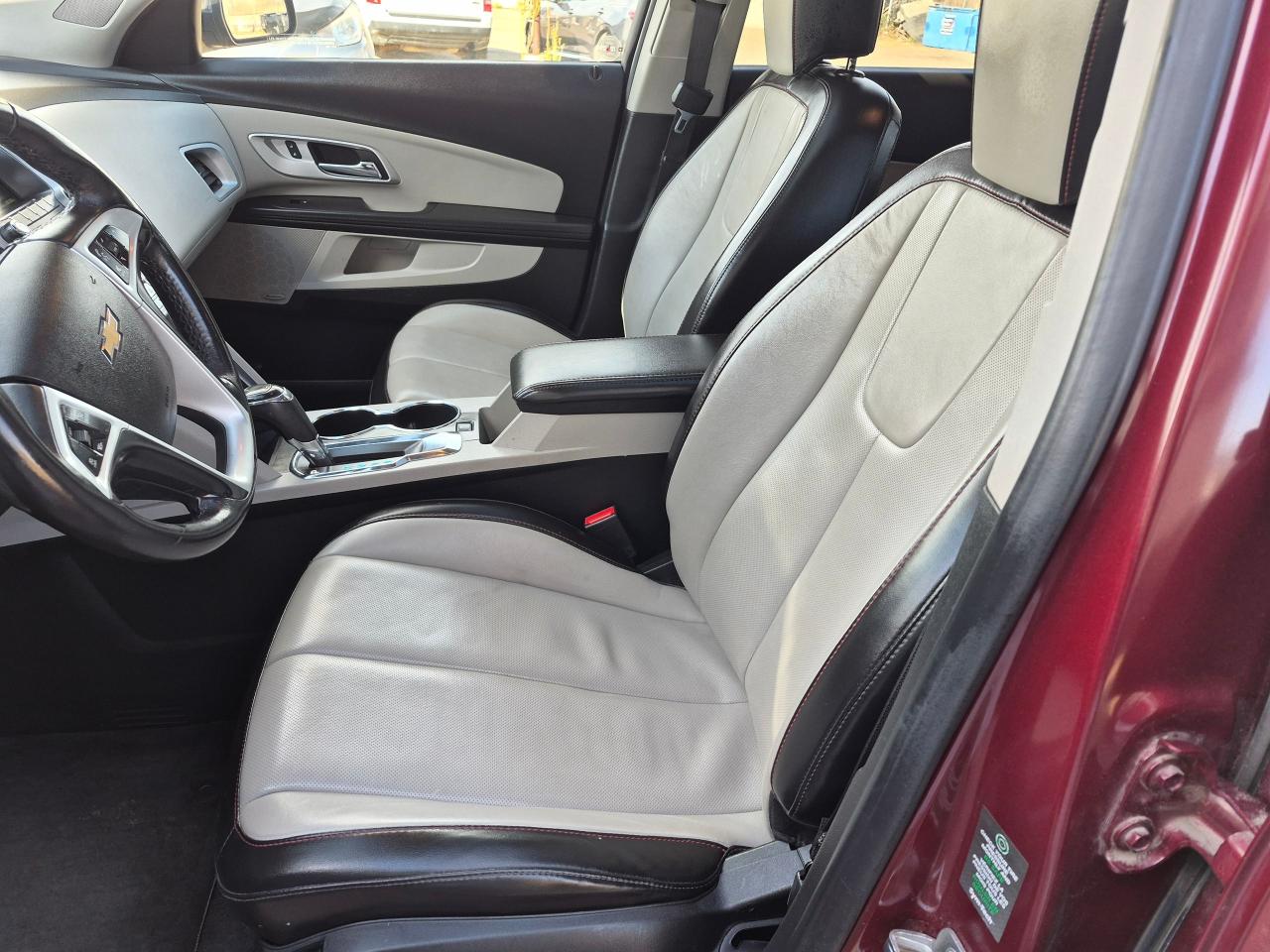 2016 Chevrolet Equinox LTZ AWD, Leather, Nav, Sunroof, Remote, BU Cam - Photo #12