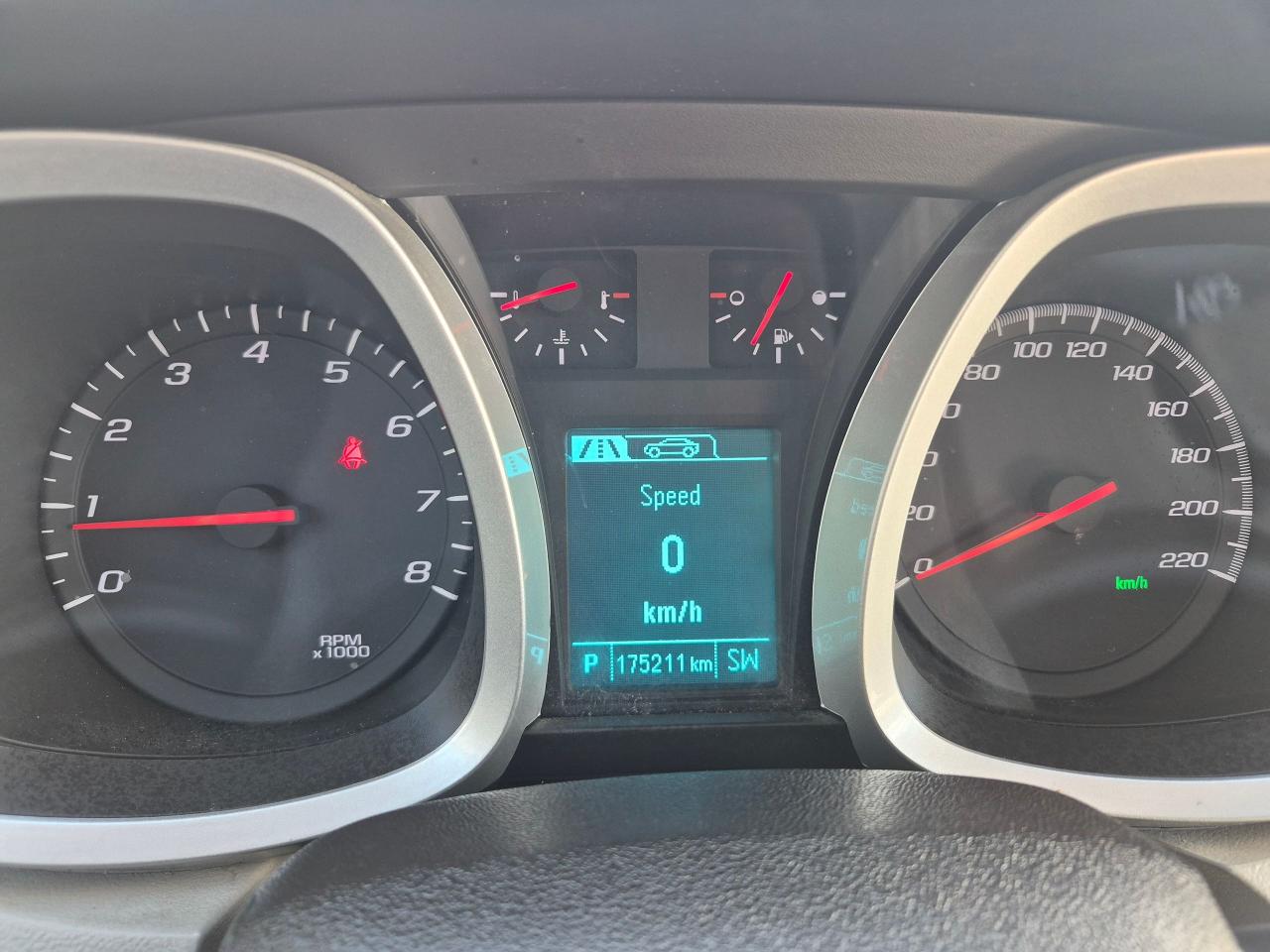 2016 Chevrolet Equinox LTZ AWD, Leather, Nav, Sunroof, Remote, BU Cam - Photo #16