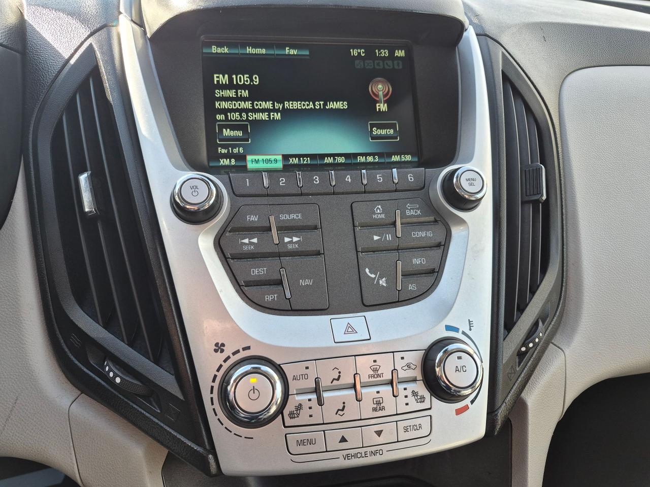 2016 Chevrolet Equinox LTZ AWD, Leather, Nav, Sunroof, Remote, BU Cam - Photo #21