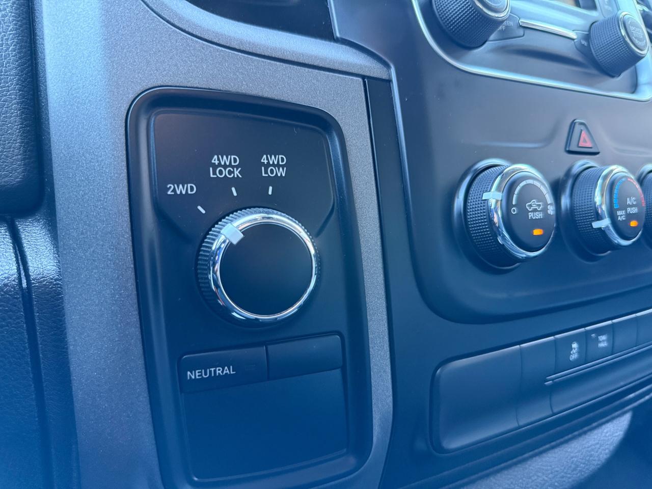 2017 RAM 1500 4WD Crew Cab 140.5" Express *Ltd Avail* - Photo #20